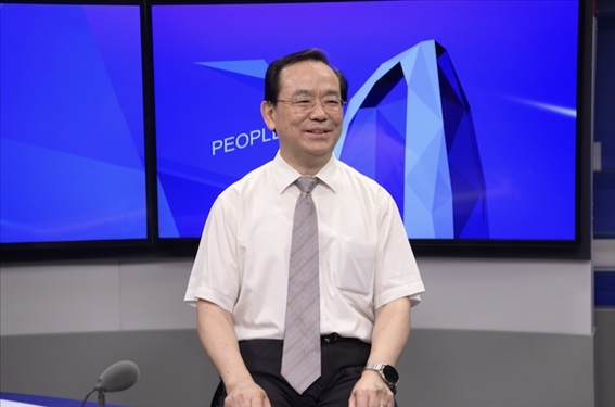 中國人民大學(xué)法學(xué)院教授、博士生導(dǎo)師楊建順。人民網(wǎng)記者 王曉嘯攝