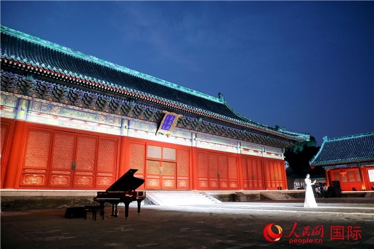 “光影北京——2024世界燈光師大會(huì)”開幕式現(xiàn)場(chǎng)。人民網(wǎng)記者 趙益普攝