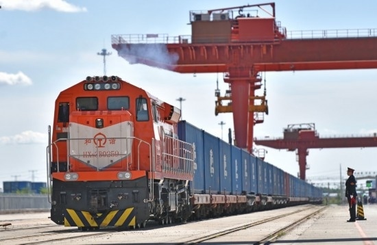 2023年9月19日，列車從中歐班列（沈陽）集結(jié)中心出發(fā)，將經(jīng)由滿洲里口岸駛向歐洲。截至2024年8月2日，中歐班列（沈陽）集結(jié)中心往返開行中歐班列數(shù)突破1000列，運輸貨物超8萬標(biāo)箱。