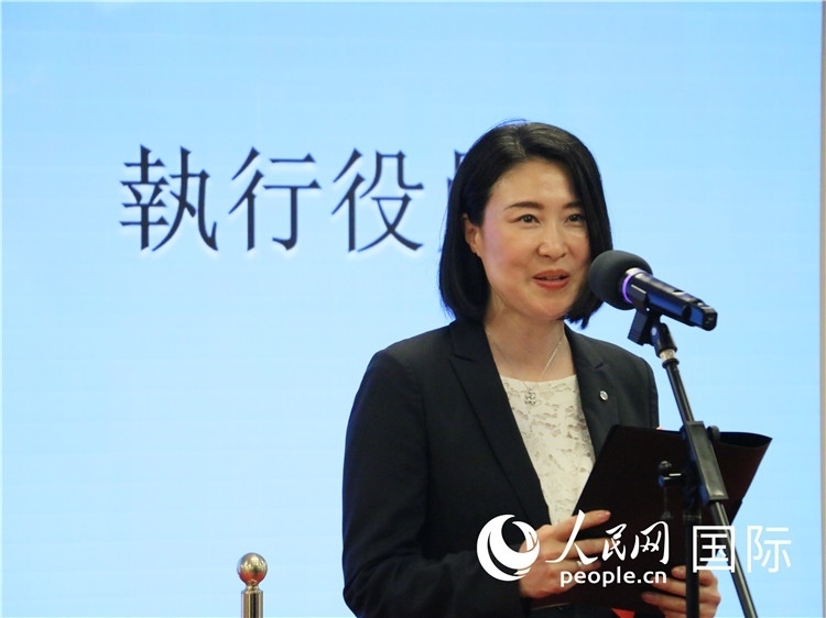 日本航空株式會(huì)社執(zhí)行役員西原口香織致辭。人民網(wǎng) 許可攝