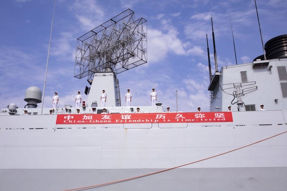 2023年6月27日，中國海軍第43批護航編隊抵達加納特馬港碼頭，開始對加納進行為期4天的友好訪問。