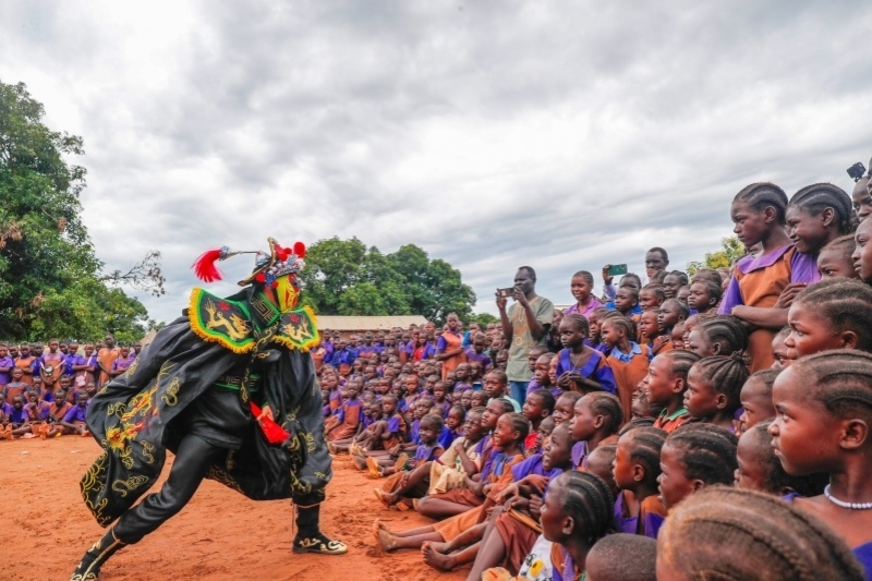 傳統(tǒng)川劇變臉表演。王軍杰攝