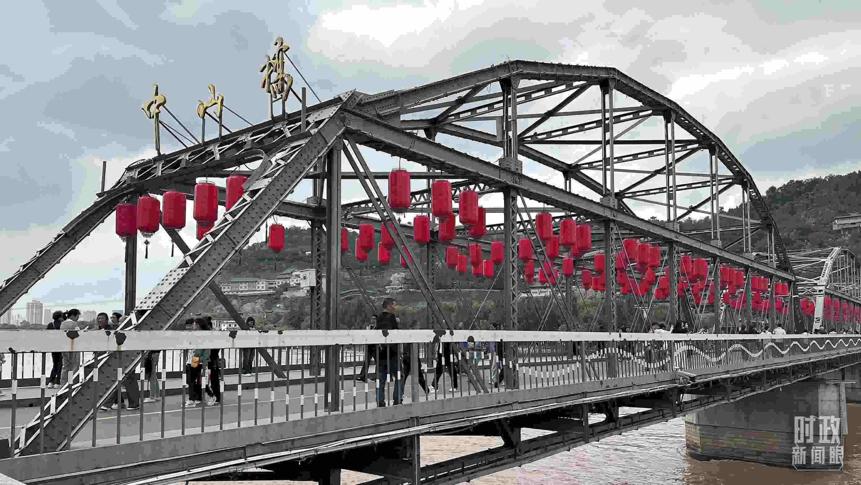 △中山橋。（總臺央視記者范一鳴、覃思拍攝）