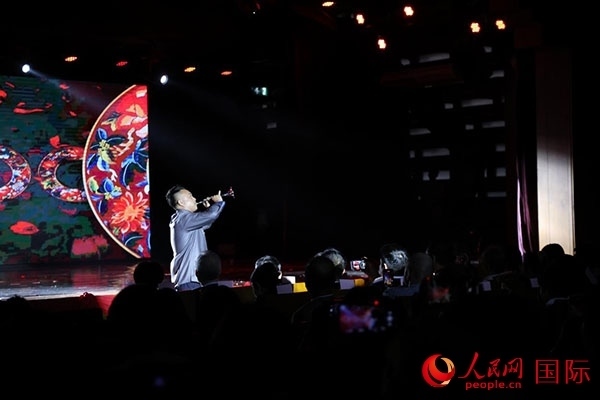 演出現(xiàn)場，演員帶來嗩吶獨奏《看秧歌》。人民網(wǎng)記者 楊一攝