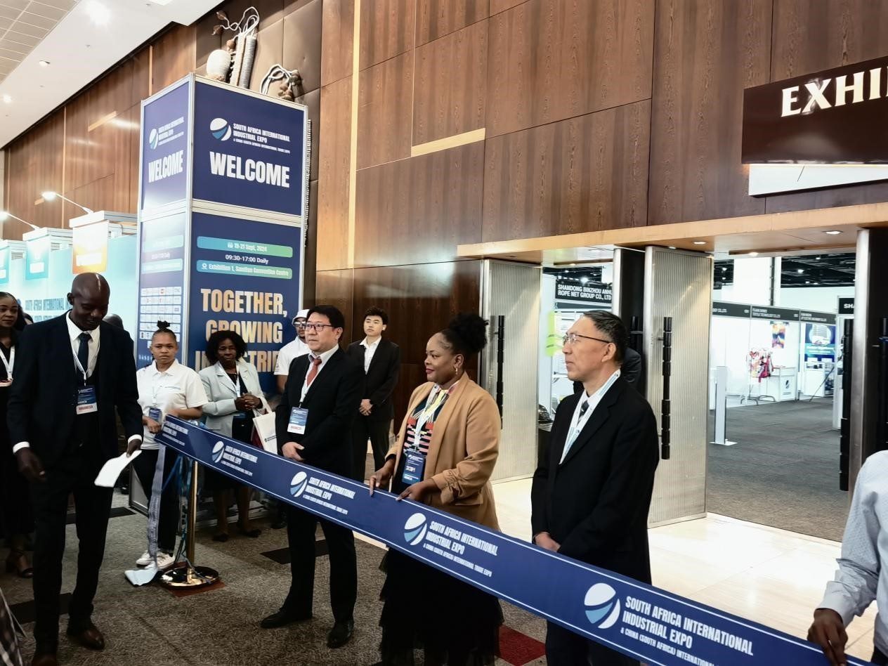 19日，第三屆南非國際工業(yè)展暨中國（南非）國際貿(mào)易展覽會在約翰內(nèi)斯堡桑頓會議中心盛大開幕。主辦方供圖