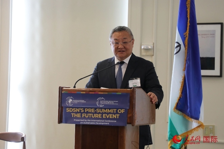 中國常駐聯(lián)合國代表傅聰大使發(fā)表演講。人民網(wǎng)記者 李志偉攝