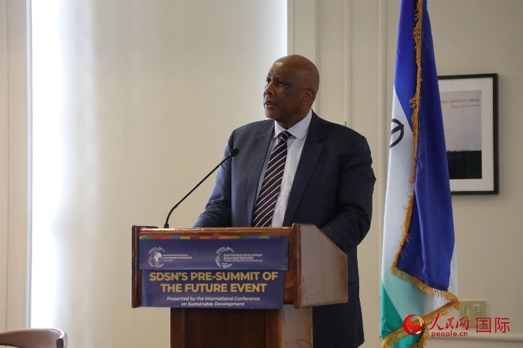 萊索托國王萊齊耶三世出席活動并致辭。人民網(wǎng)記者 李志偉攝