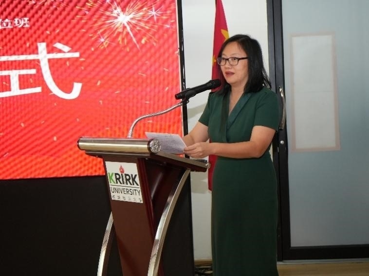 泰國(guó)華文教師公會(huì)主席羅鐵英致辭。主辦方供圖