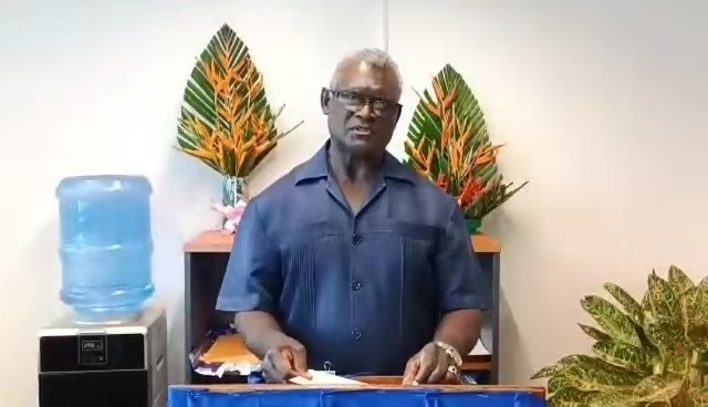 所羅門群島前總理、現(xiàn)任財政與國庫部長梅納西·索加瓦雷以視頻形式向論壇致辭（主辦方供圖）