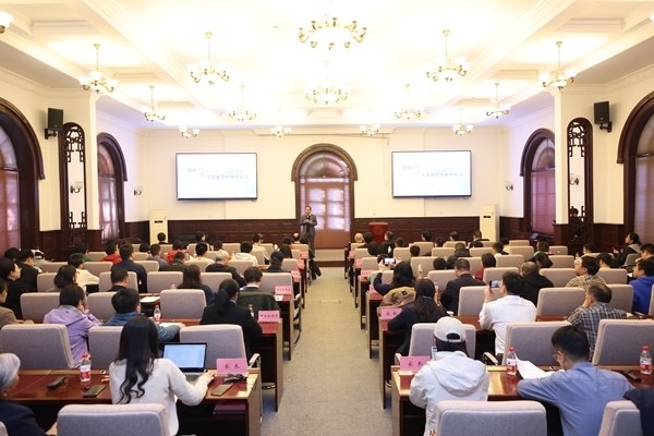 “杰出少年示范數學班”開班儀式現場。校方供圖