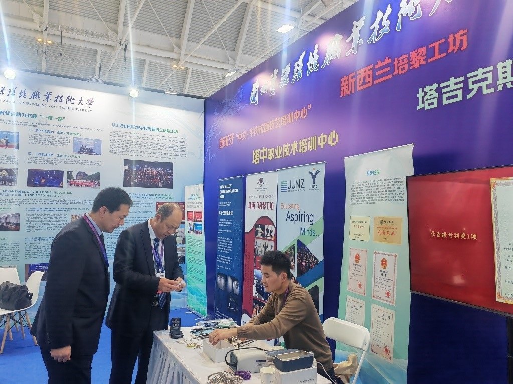 展臺現(xiàn)場。蘭州資源環(huán)境職業(yè)技術大學供圖