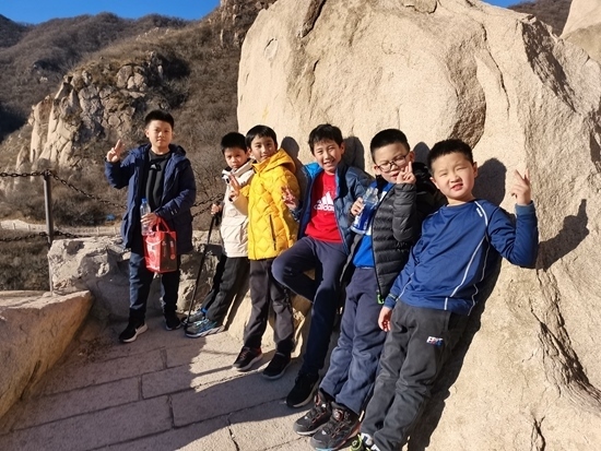 登山隊(duì)員供圖。