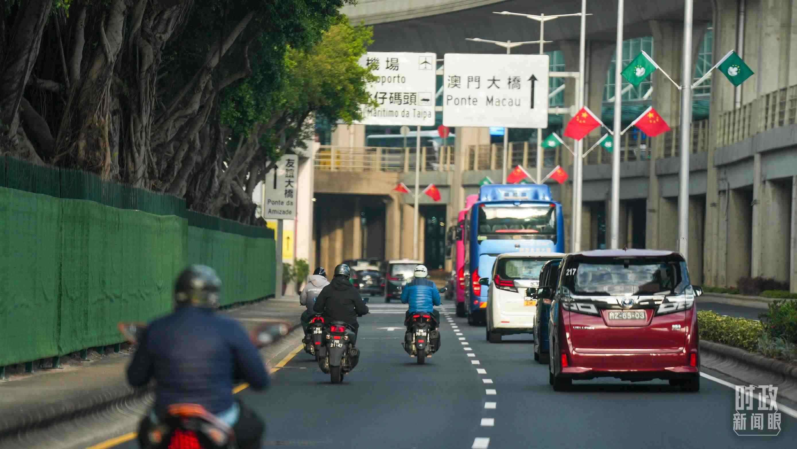 △澳門(mén)街頭。（總臺(tái)記者李晉拍攝）