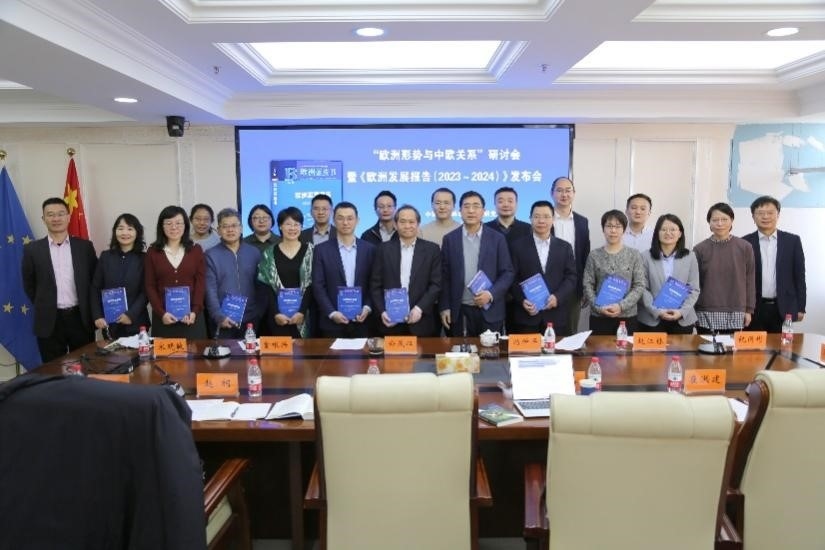 參會(huì)人員合影。吳迪攝