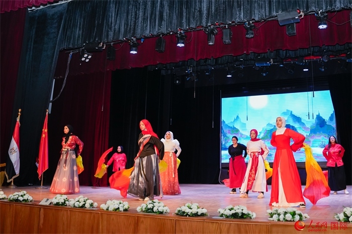 新春慶典活動現(xiàn)場。人民網(wǎng) 塔里克·易卜拉欣攝