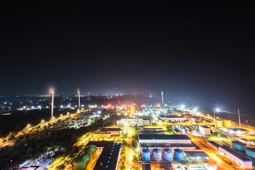 這是斯里蘭卡普特拉姆電站夜景（2020年12月8日攝）。新華社發(fā)（普特拉姆電站供圖）