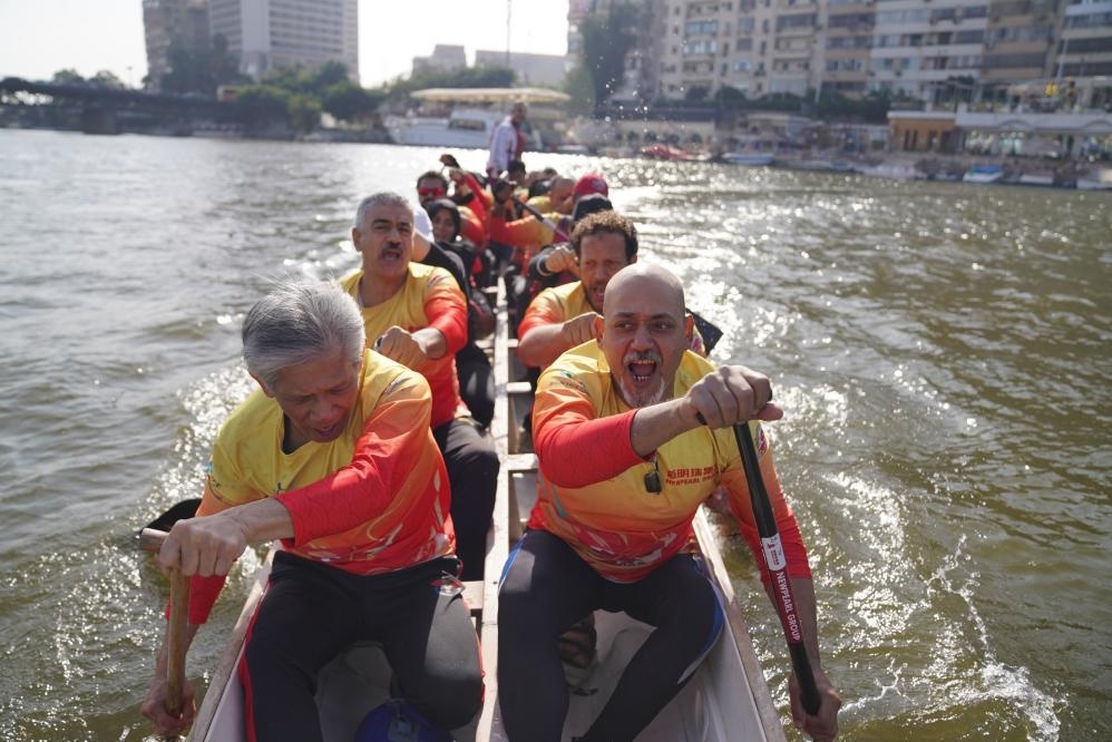 活動(dòng)現(xiàn)場(chǎng)龍舟競(jìng)技，共慶春節(jié)。開羅中國文化中心供圖