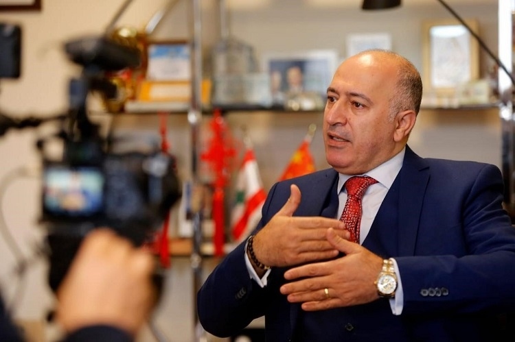 瓦里夫·庫(kù)邁哈在接受采訪。受訪者供圖