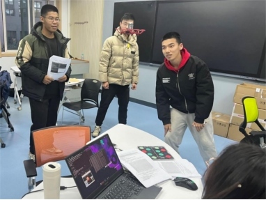 智能無人系統(tǒng)“做中悟”高階項(xiàng)目式課程。校方供圖