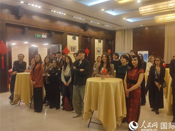 來(lái)自意大利多所高校的師生代表參加了此次活動(dòng)。人民網(wǎng)記者鄭彬攝