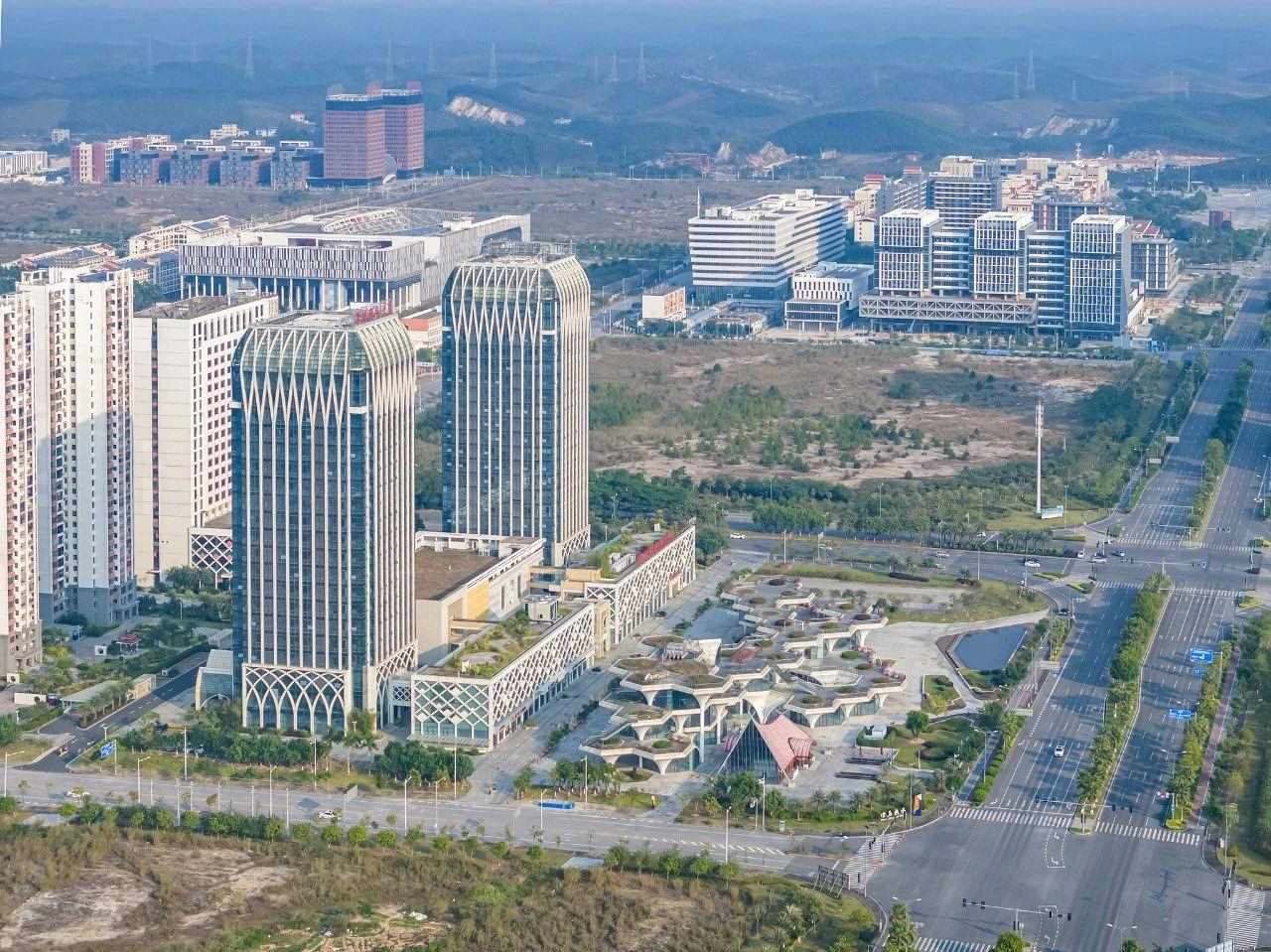 2023年11月，廣西欽州，航拍中國(guó)—馬來(lái)西亞欽州產(chǎn)業(yè)園區(qū)。