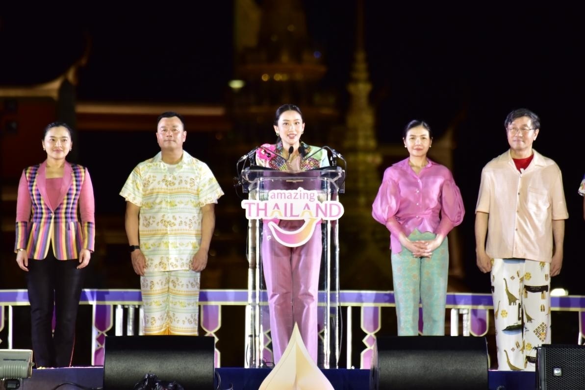 泰國總理佩通坦·欽那瓦宣布泰國潑水節(jié)慶?；顒诱絾?。泰國國家旅游局供圖