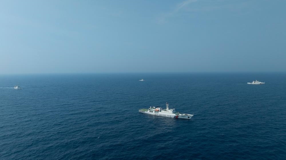 4月22日，中越海警艦艇編隊在北部灣海域開展聯(lián)合巡邏。（中國海警供圖）