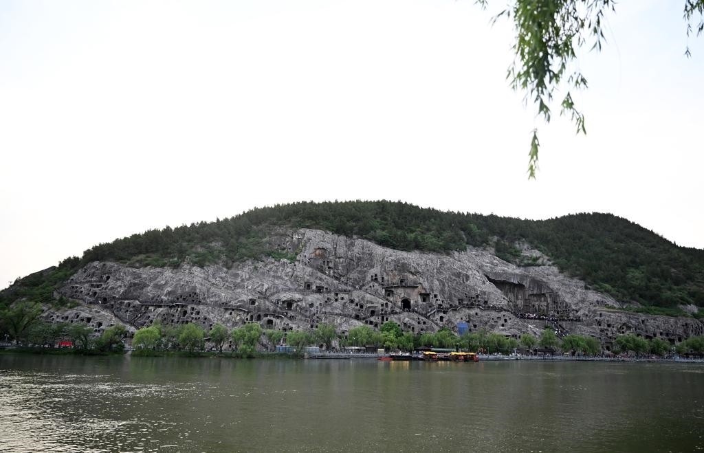 這是近日拍攝的洛陽(yáng)龍門(mén)石窟。新華社記者 李嘉南 攝