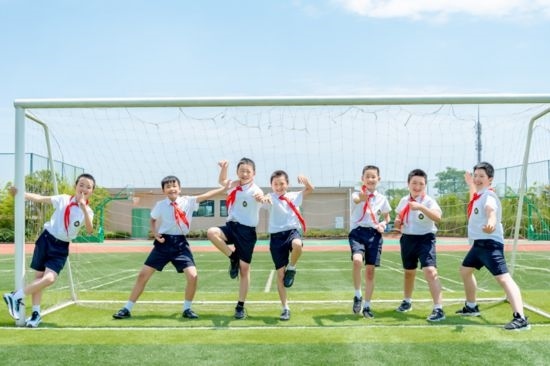 重慶高新區(qū)學(xué)子。