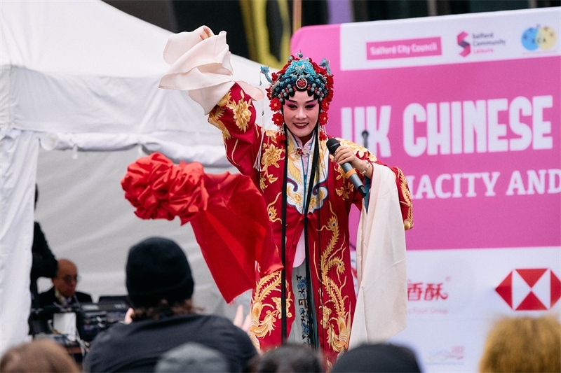 演員蔡衛(wèi)莉的秦腔表演贏得陣陣好評(píng)。 楊浩鵬攝