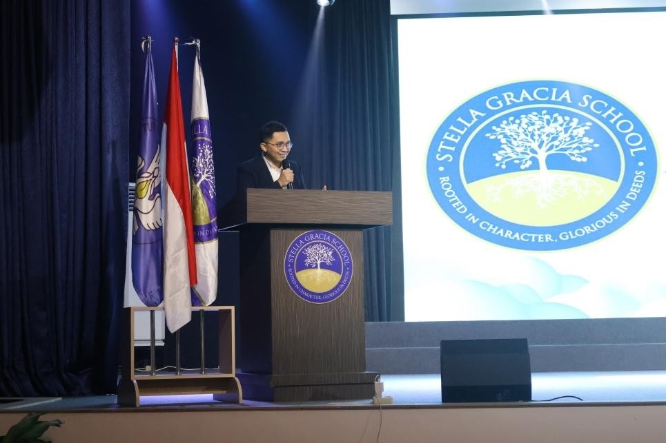 安德魯致辭。哈山努丁大學(xué)孔子學(xué)院供圖